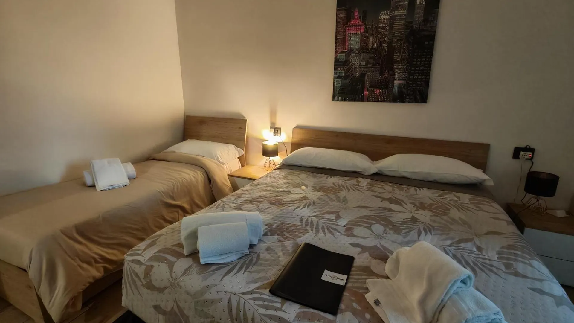 بيت ضيافة Mc Fly Rooms Malpensa Airport غالاّراتي