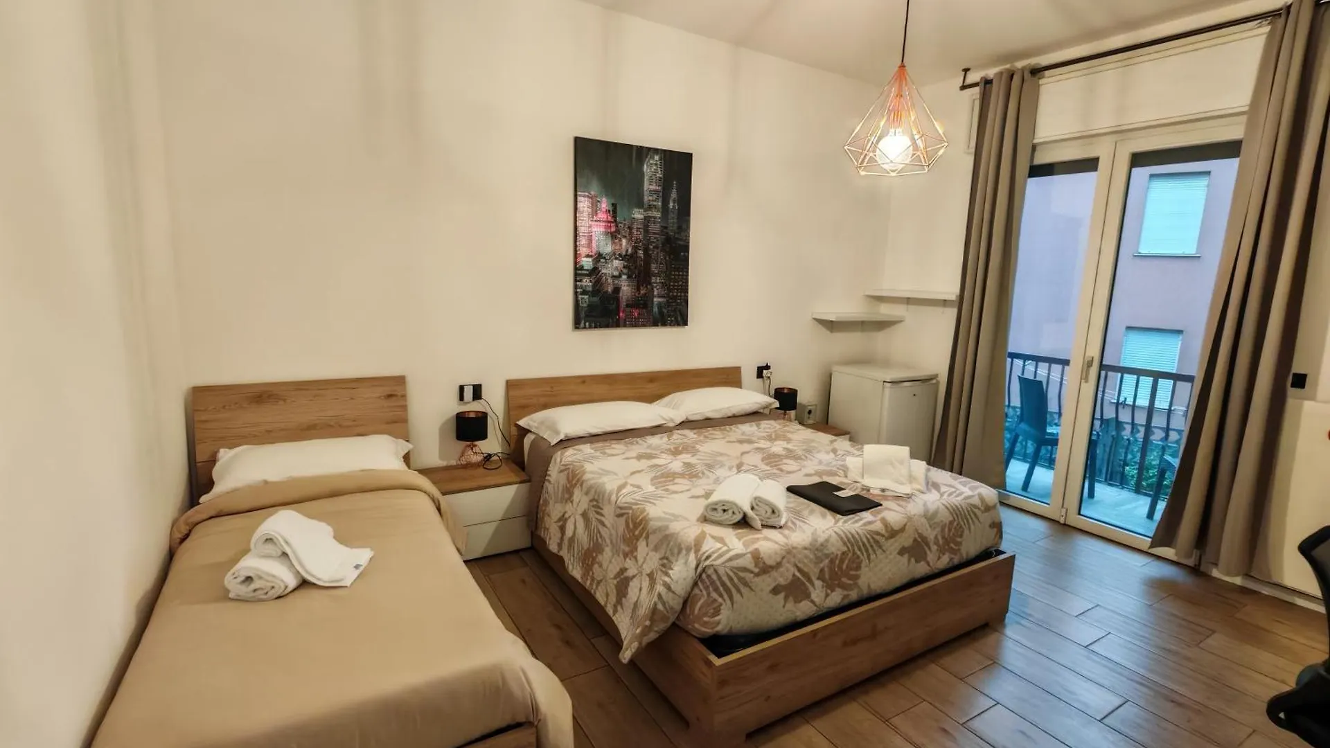 بيت ضيافة Mc Fly Rooms Malpensa Airport غالاّراتي إيطاليا